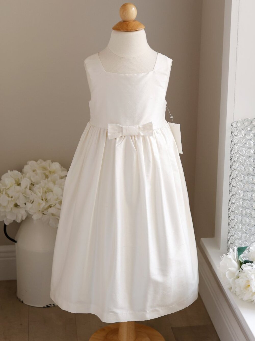 Ivory Dupioni Silk Flower Girl Dress Heirloom Vintage Boutique Special Occasion